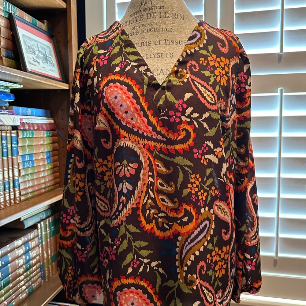 Floral Paisley V-Neck Tunic Top